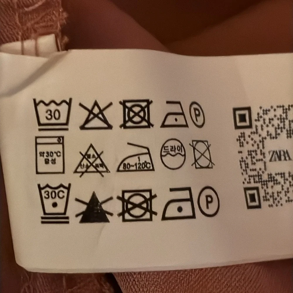 NWT. Zara Pink Satin Effect Midi Skirt. Size XS. - Picture 7 of 8